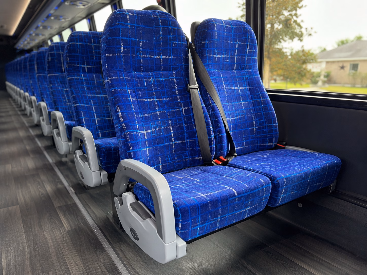 compare charter buses to the connecticut science center and hartford area destinations