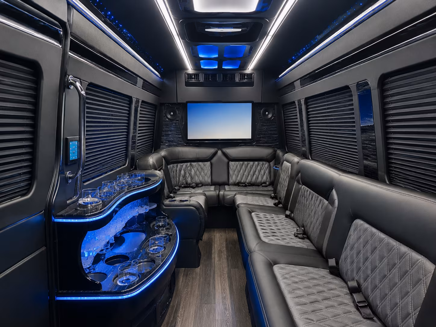 got 30 seconds get instant corporate bus pricing for bristol right now