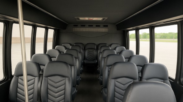 bristol 20 passenger minibus rental